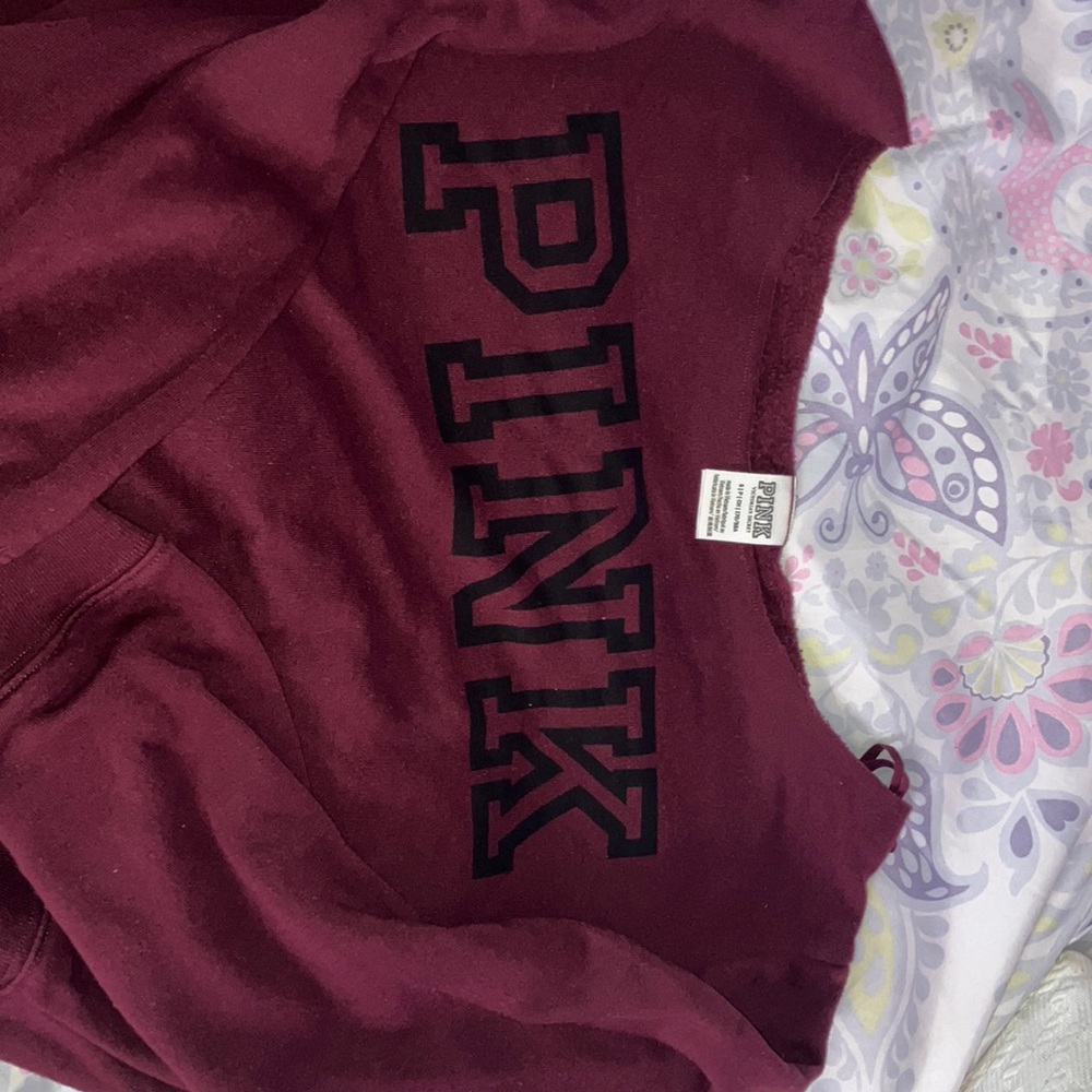 Off the shoulder collar